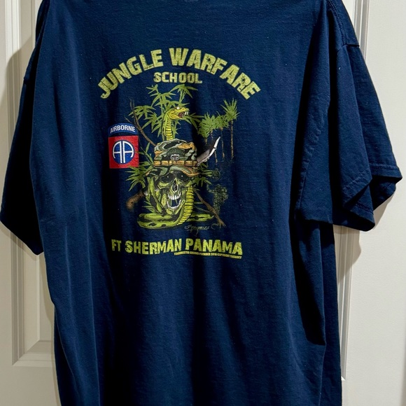 Men’s XXL Blue Jungle Expert short sleeve t-shirt, excellent condition. - Picture 3 of 5